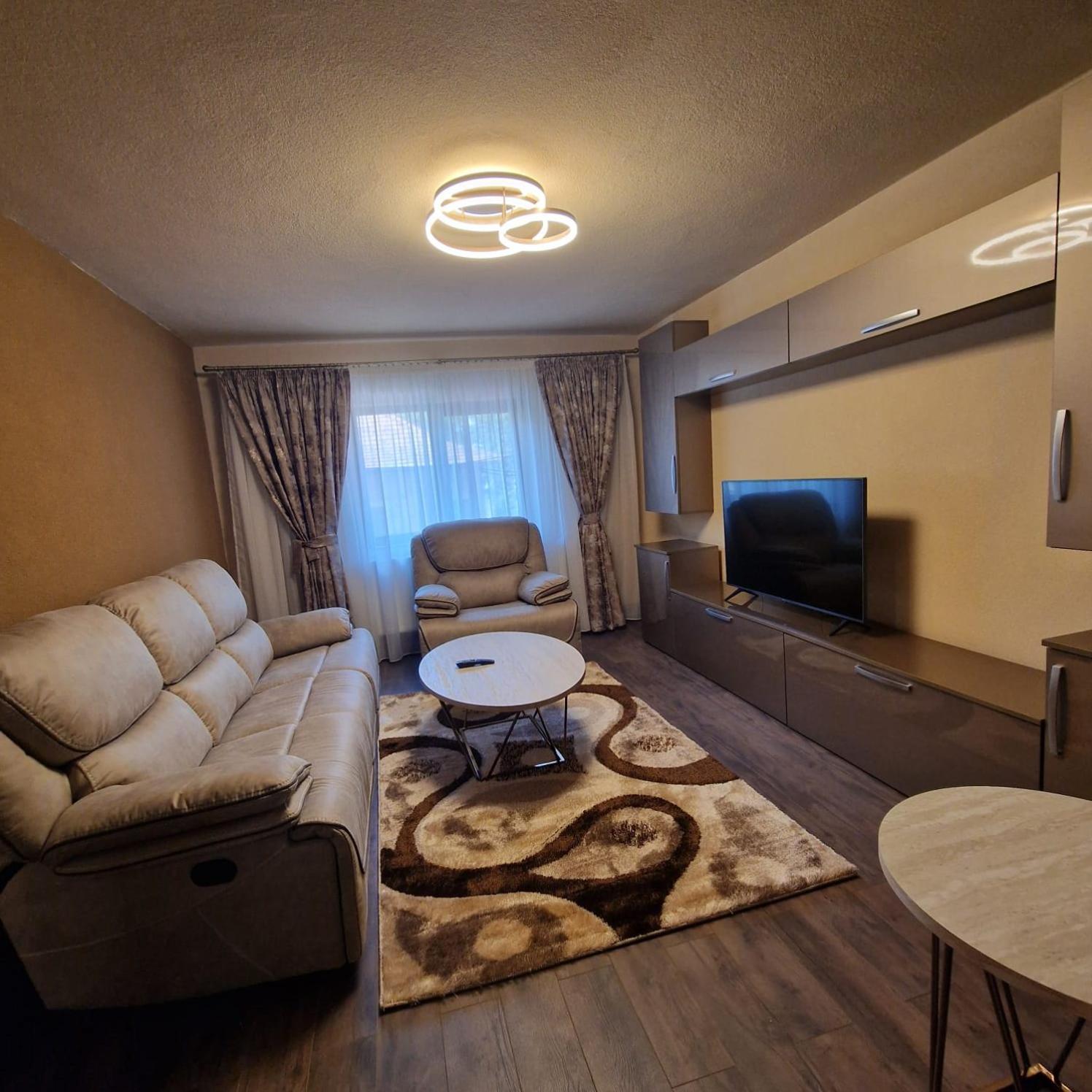 Apartament Iulius 4 Curtea de Argeş Εξωτερικό φωτογραφία